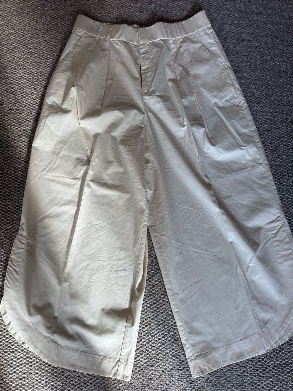 Anthropologie Wide-Leg Cotton stretch scallop detail hem in Cream